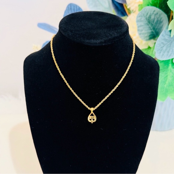 EUC Nina Ricci NR Crystal Teardrop Pendant Necklace - Picture 6 of 8